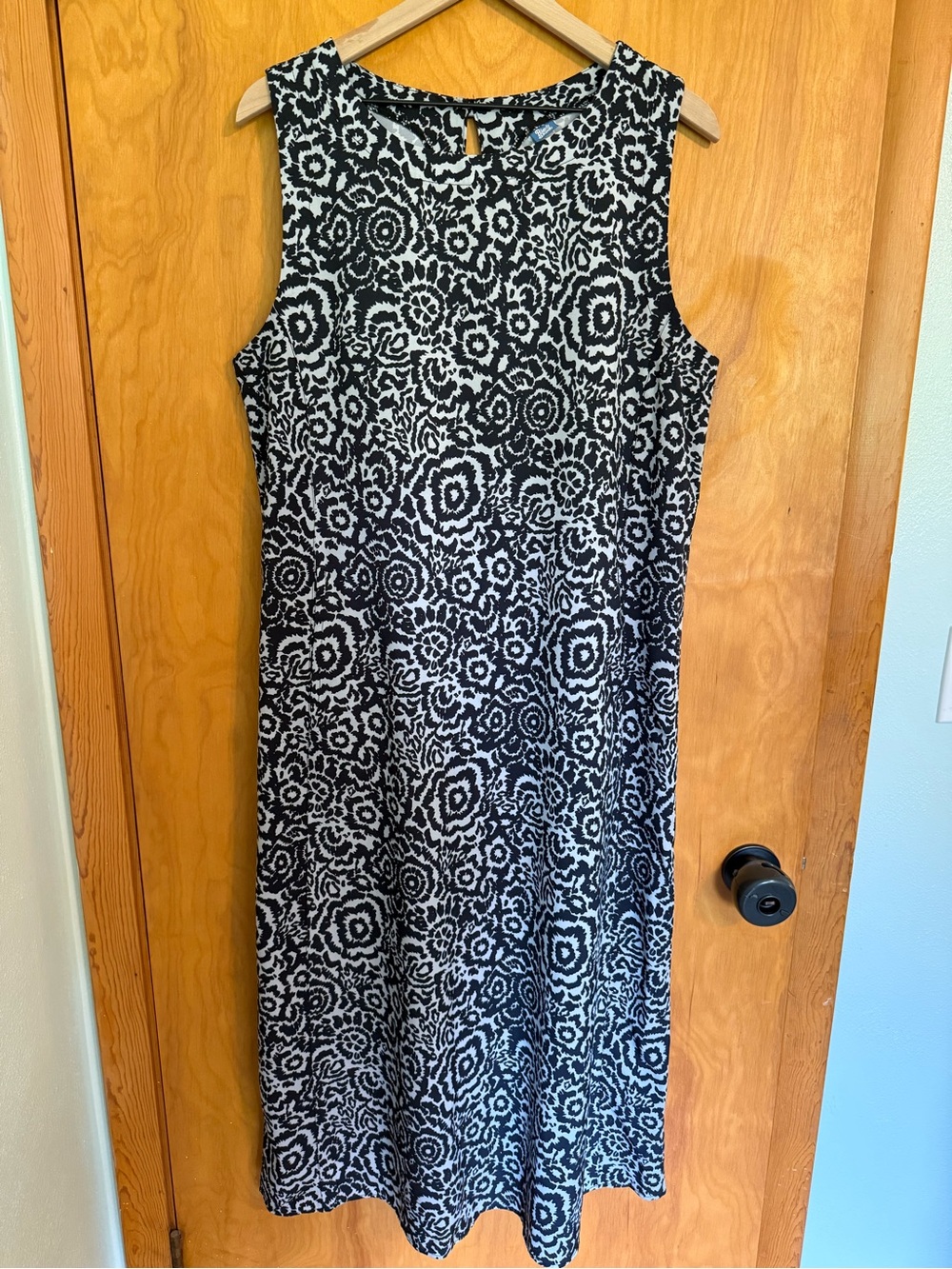 Rip Skirt Hawaii Sleeveless Black Gray Floral Patterned Women’s Sundress Size L